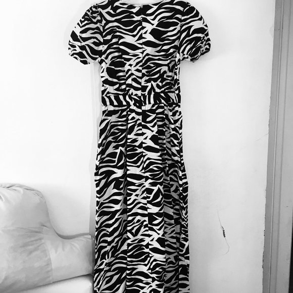 ITALIAN MAXI DRESS - Picture 1 of 7